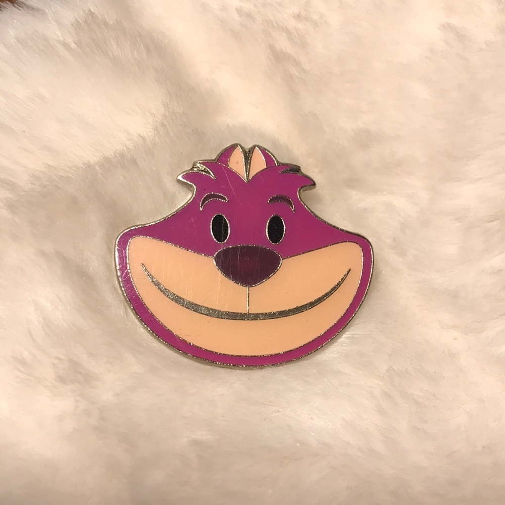 Guc Alice Wonderland Cheshire Cat Emoji 2017 Pin